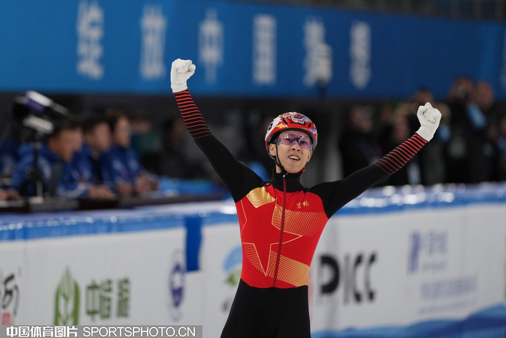 14场4球！19岁非洲中场天才新星横空出世，两大欧洲豪门都想签他